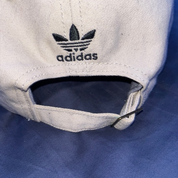 ADIDAS DAD HAT CAP ADJUSTABLE - Picture 5 of 5